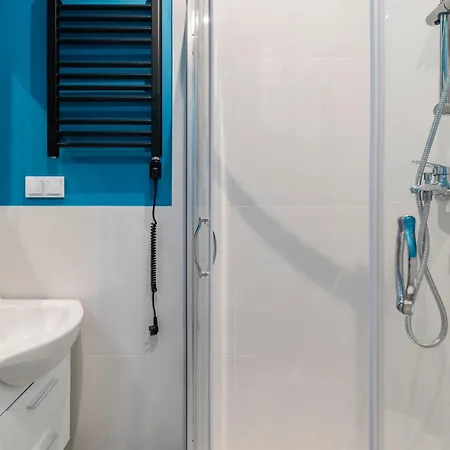 Centrum 6 7 Prochnika 21 3*