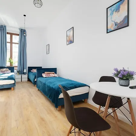 Centrum 6 7 Prochnika 21 Aparthotel 3*