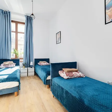 Centrum 6 7 Prochnika 21 *